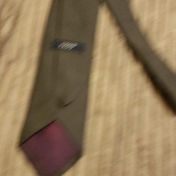 To IZOD silk ties - Picture 4 of 7